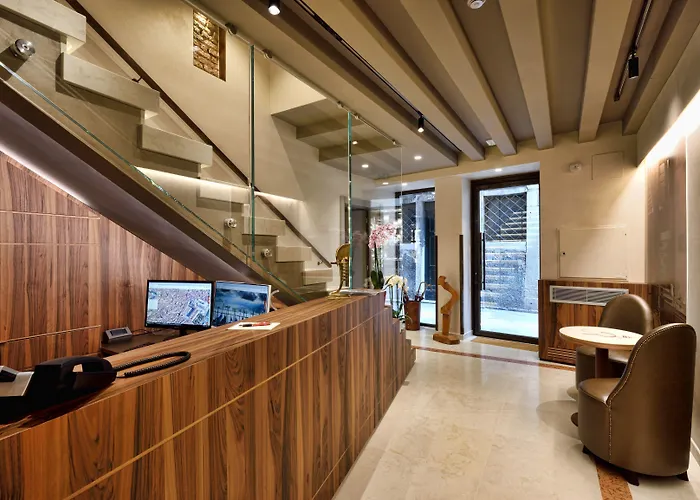 Rosa SalvaHotel Venise